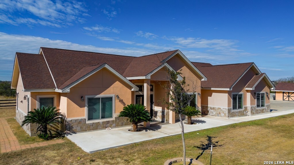 main property photo 4