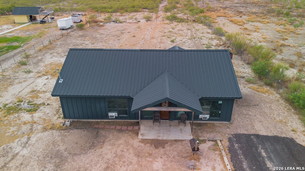 main property photo 16
