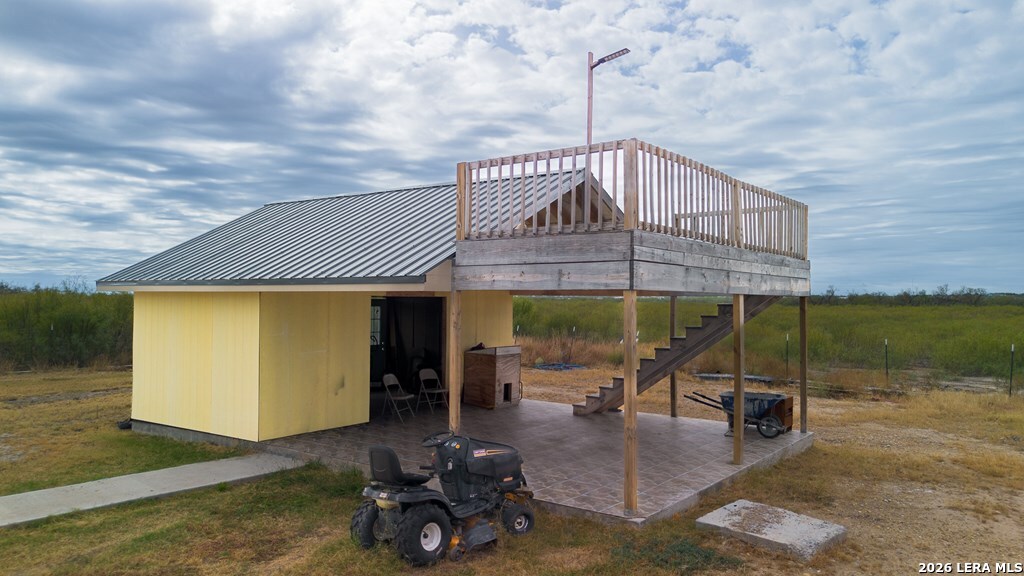 main property photo 25