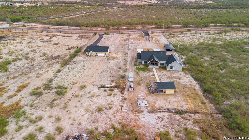 main property photo 28