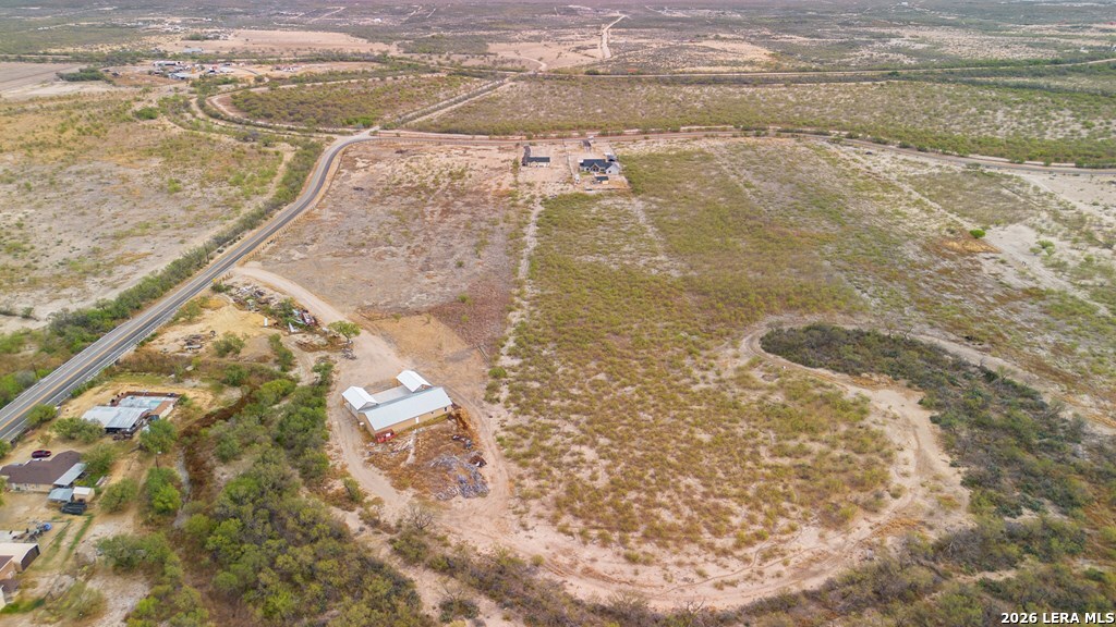 main property photo 32