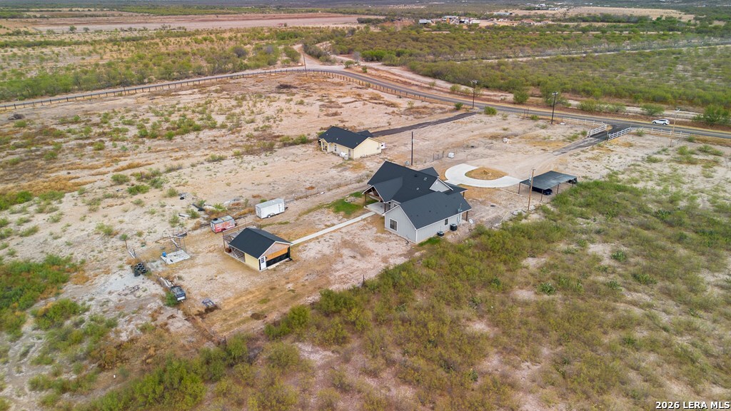 main property photo 33