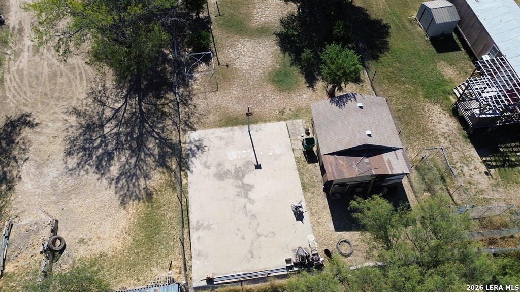 main property photo 36