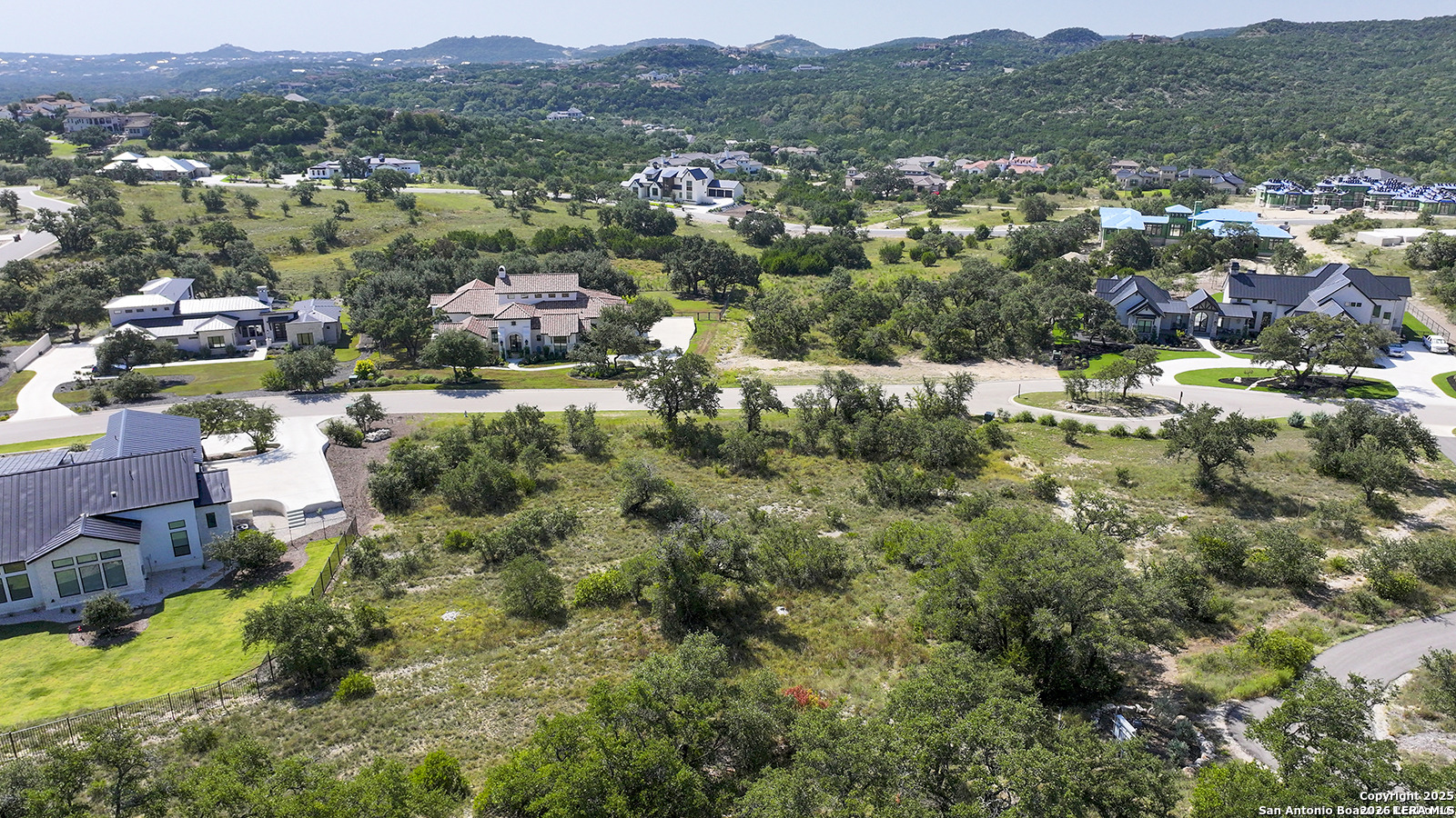 main property photo 16