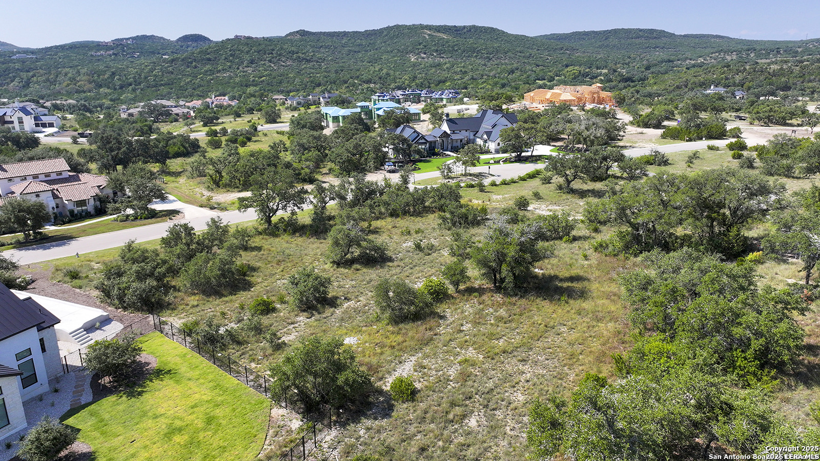main property photo 17