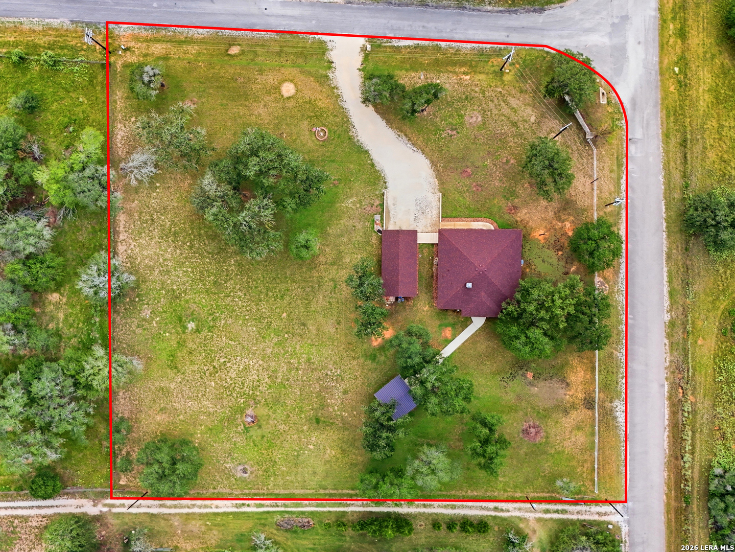 main property photo 40