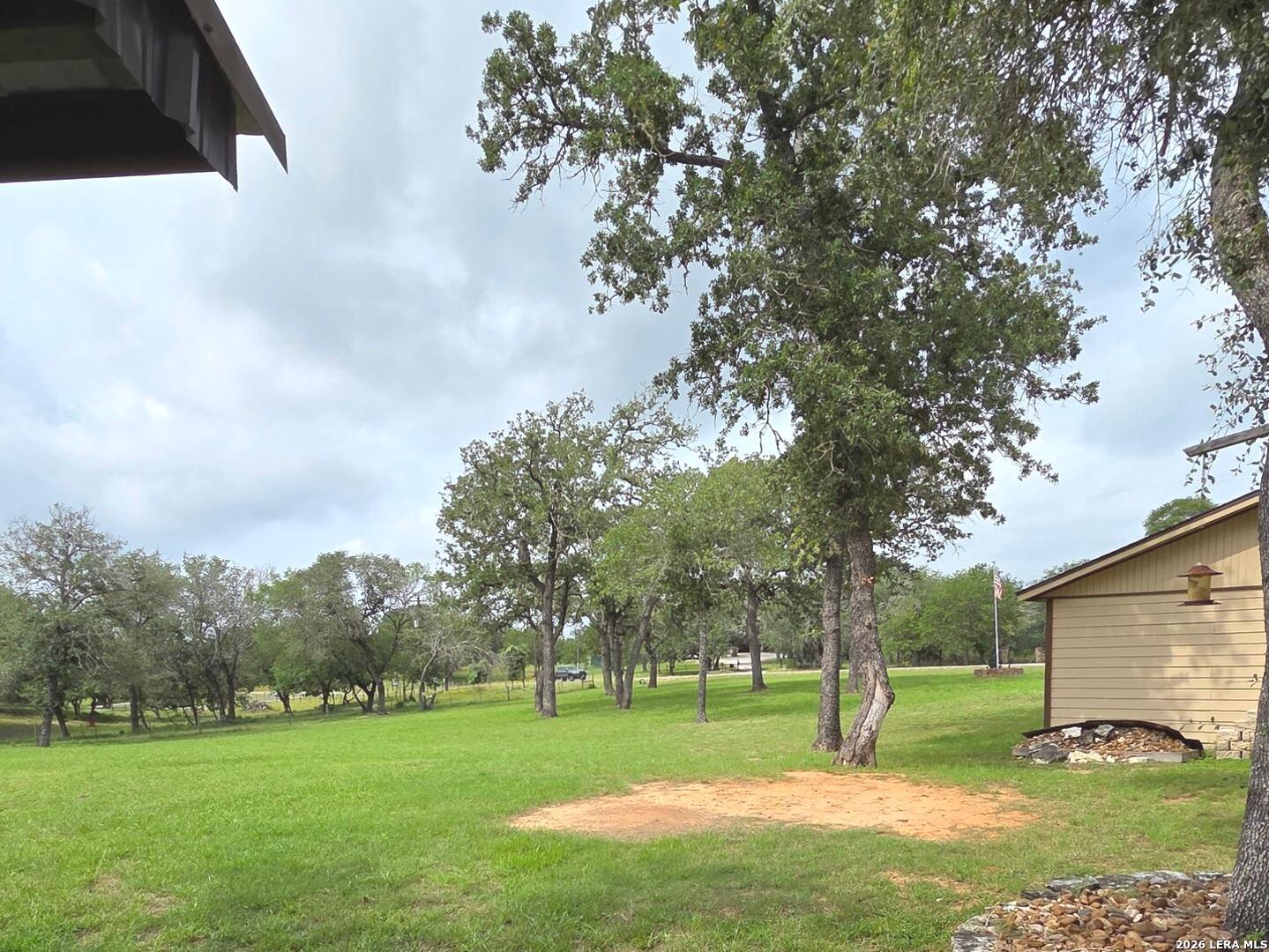main property photo 9