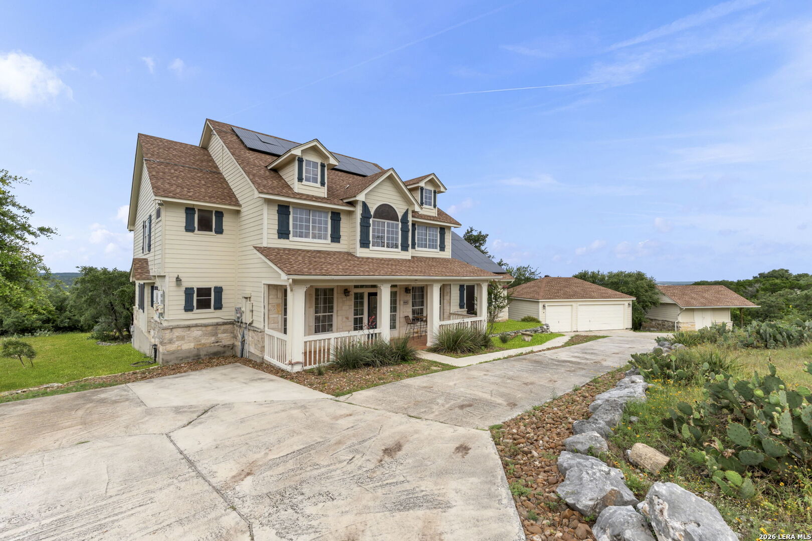 main property photo 41
