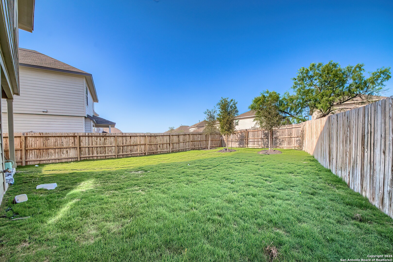main property photo 23