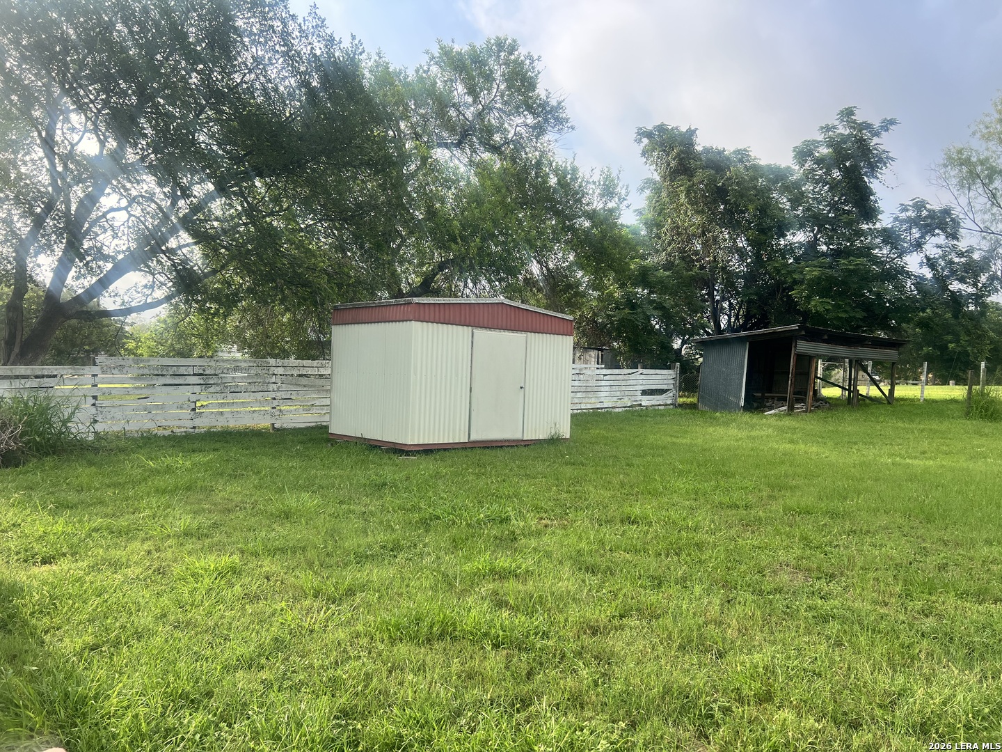 main property photo 39