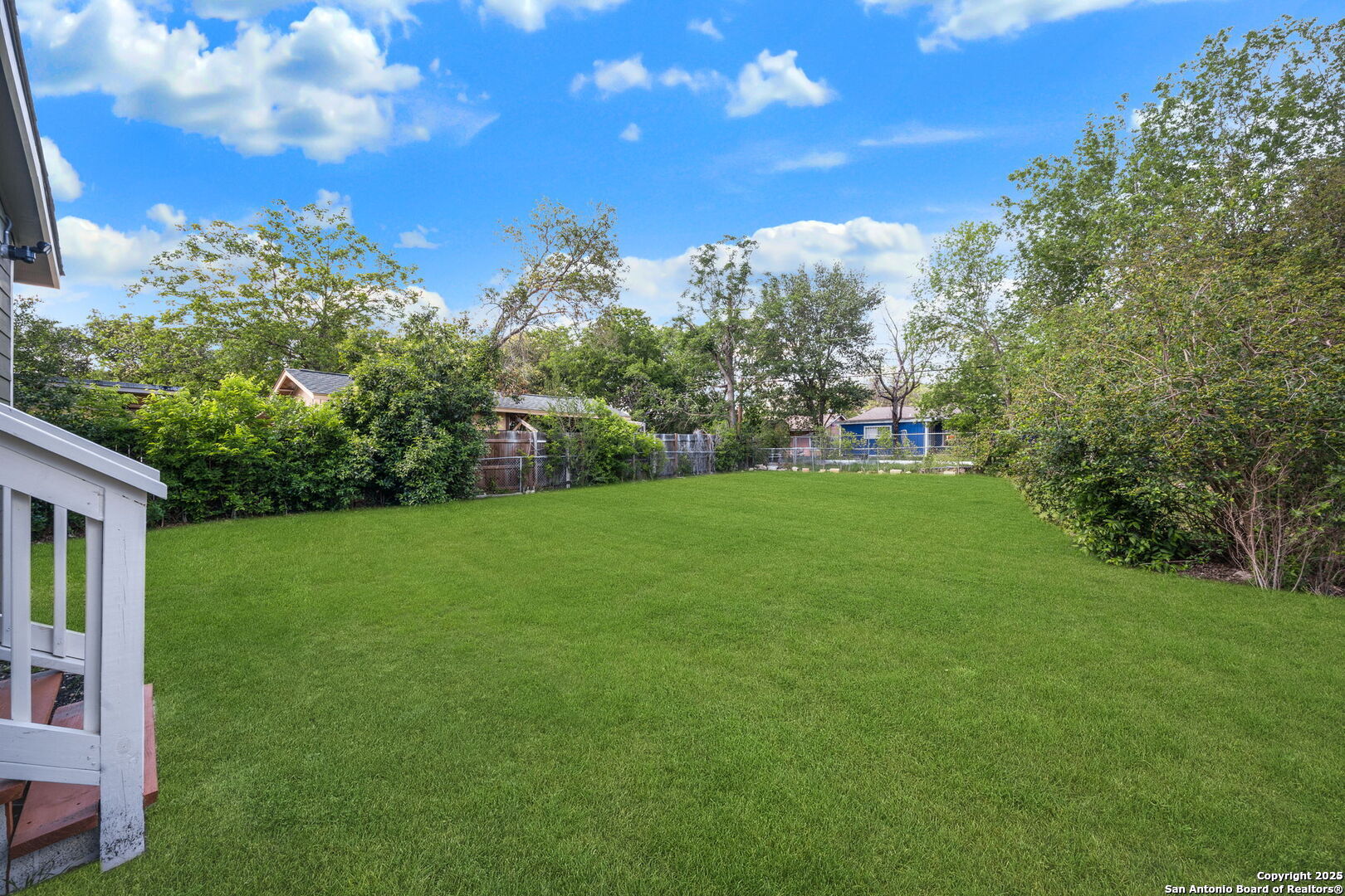 main property photo 13