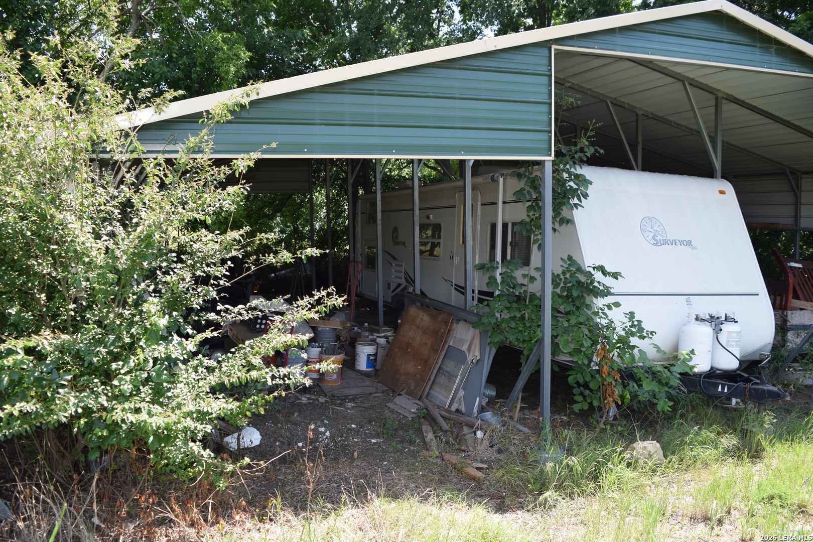 main property photo 30