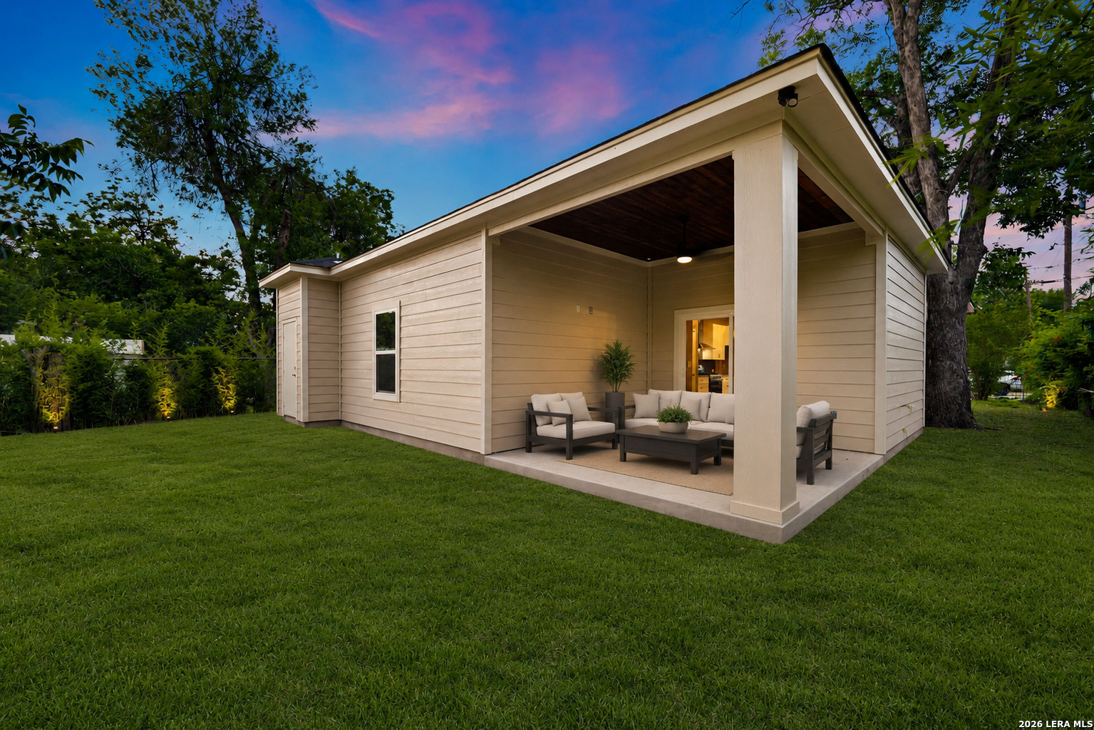 main property photo 29