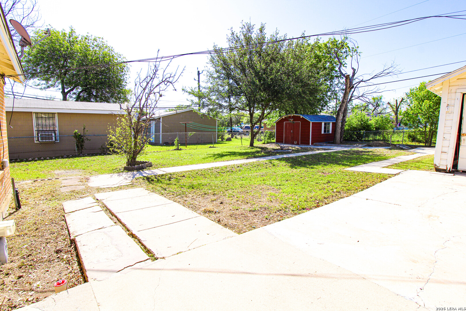 main property photo 17