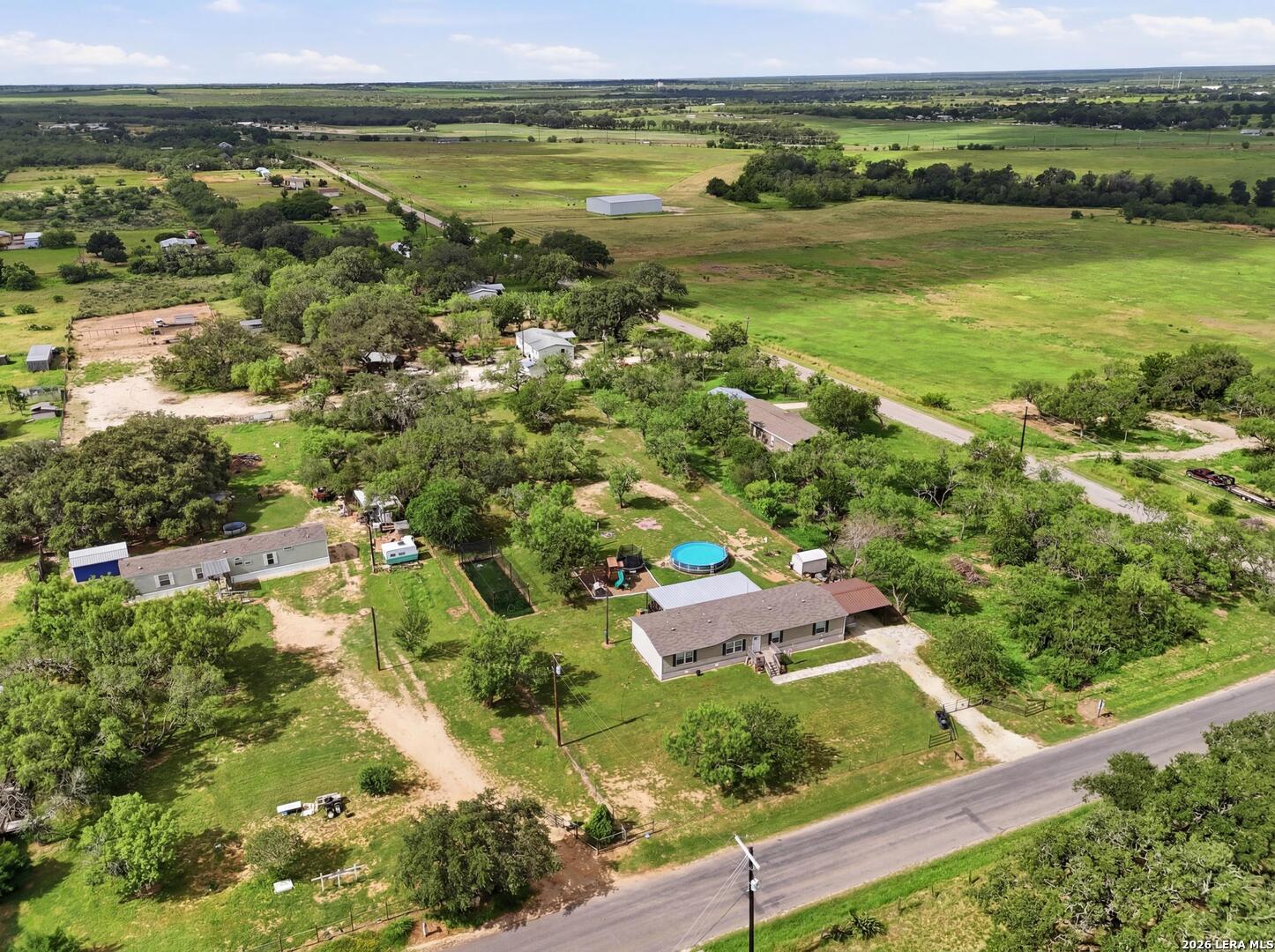 main property photo 25