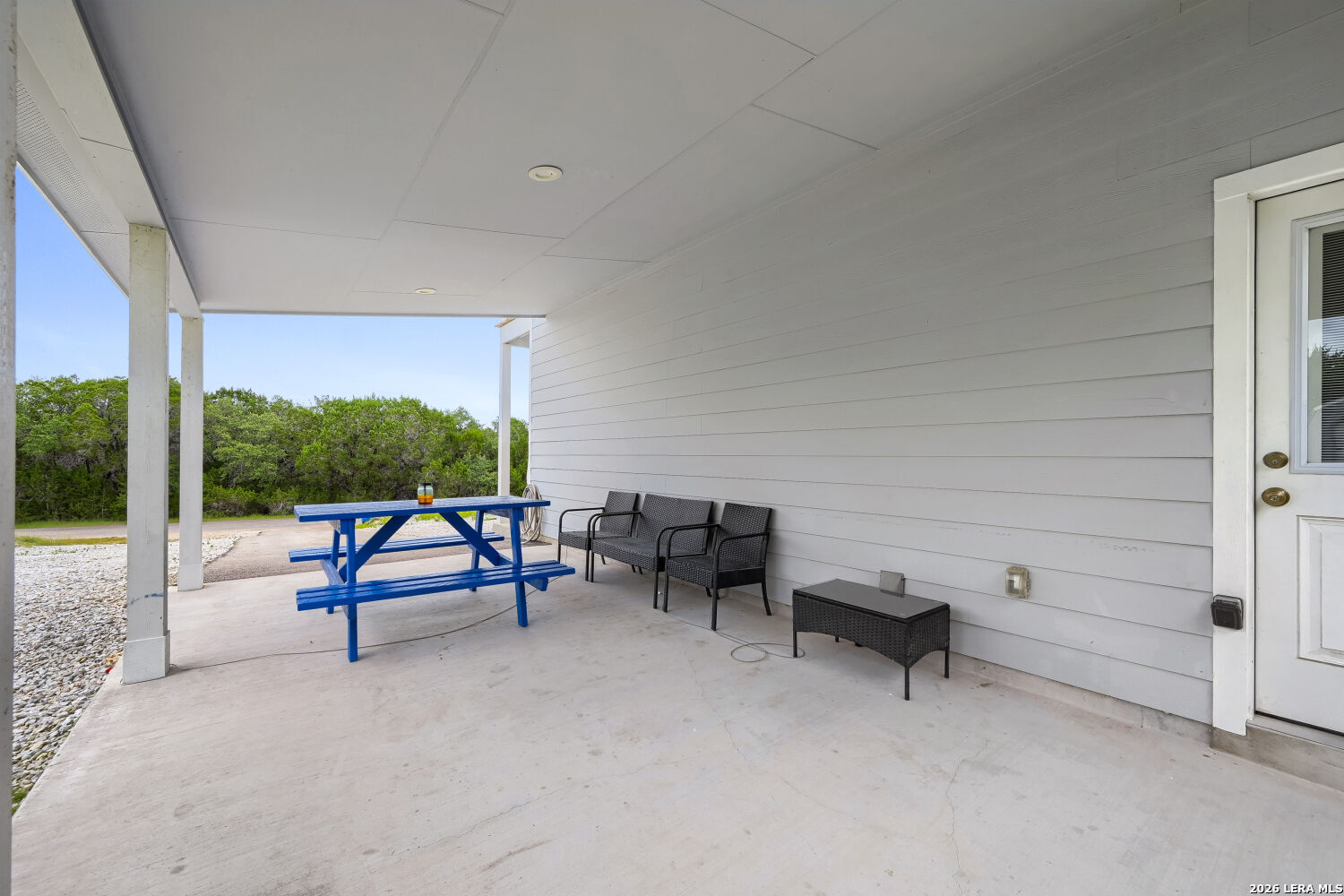 main property photo 50