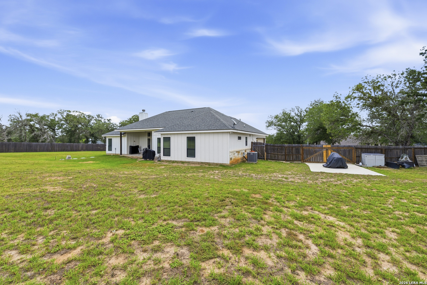 main property photo 50