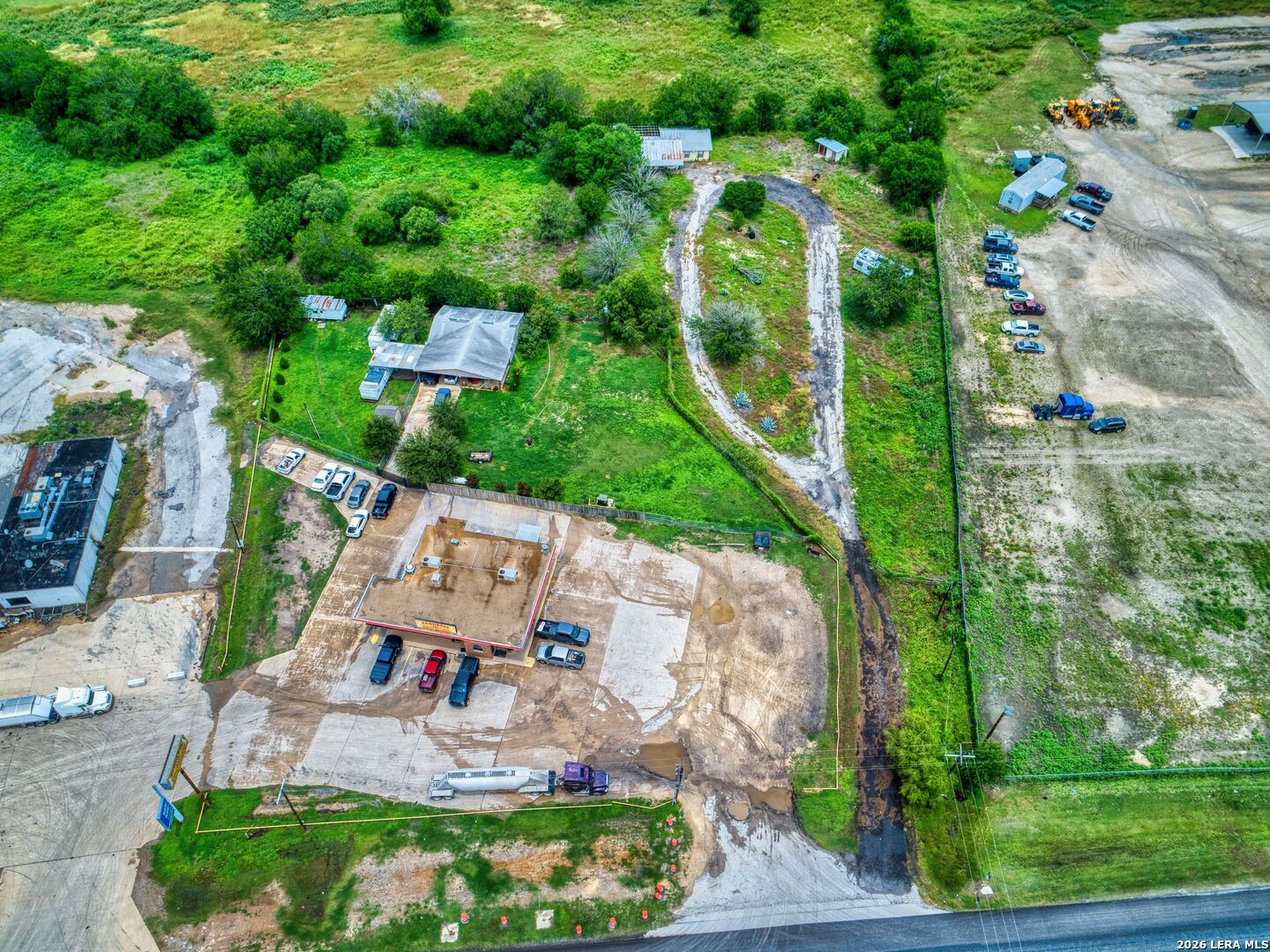 main property photo 24