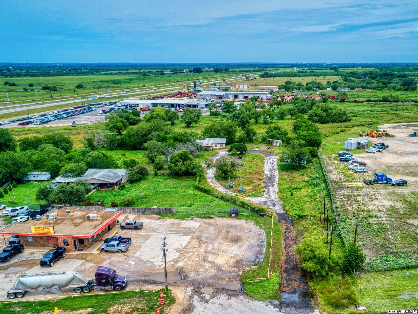 main property photo 8