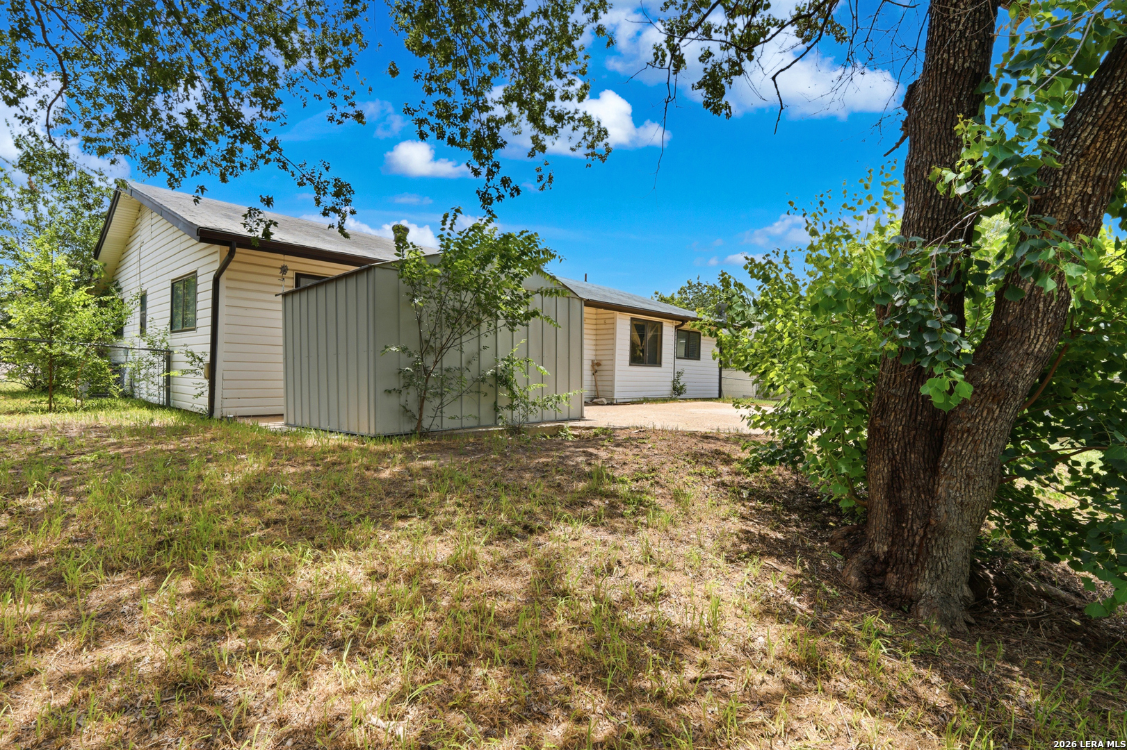 main property photo 25