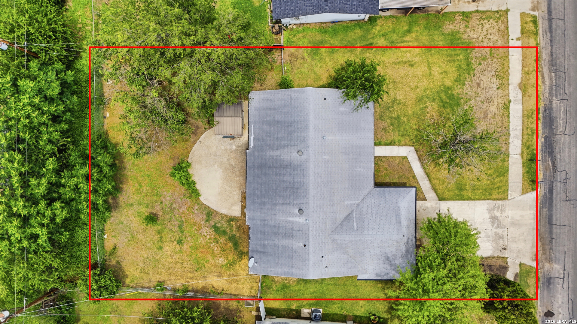 main property photo 31