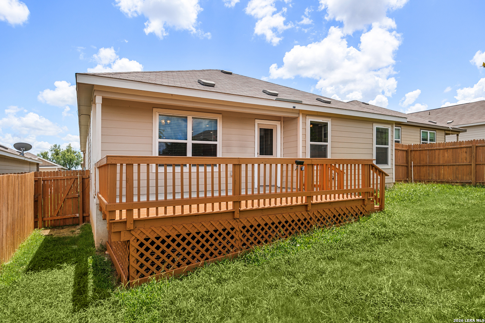 main property photo 33