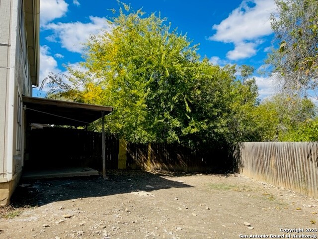 main property photo 14