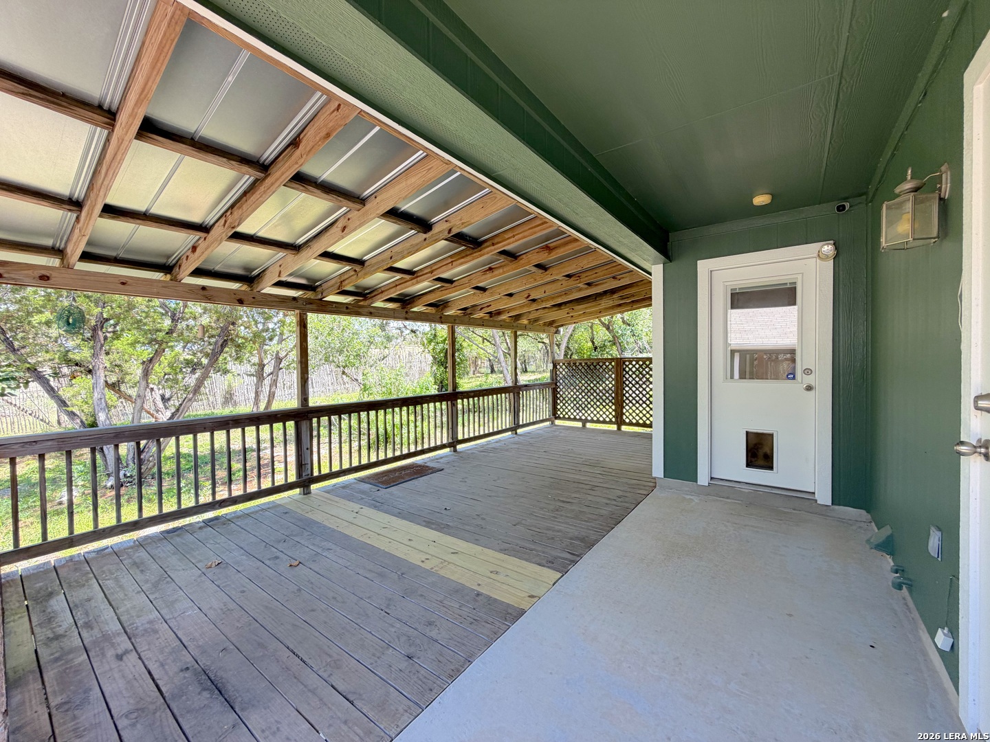 main property photo 39