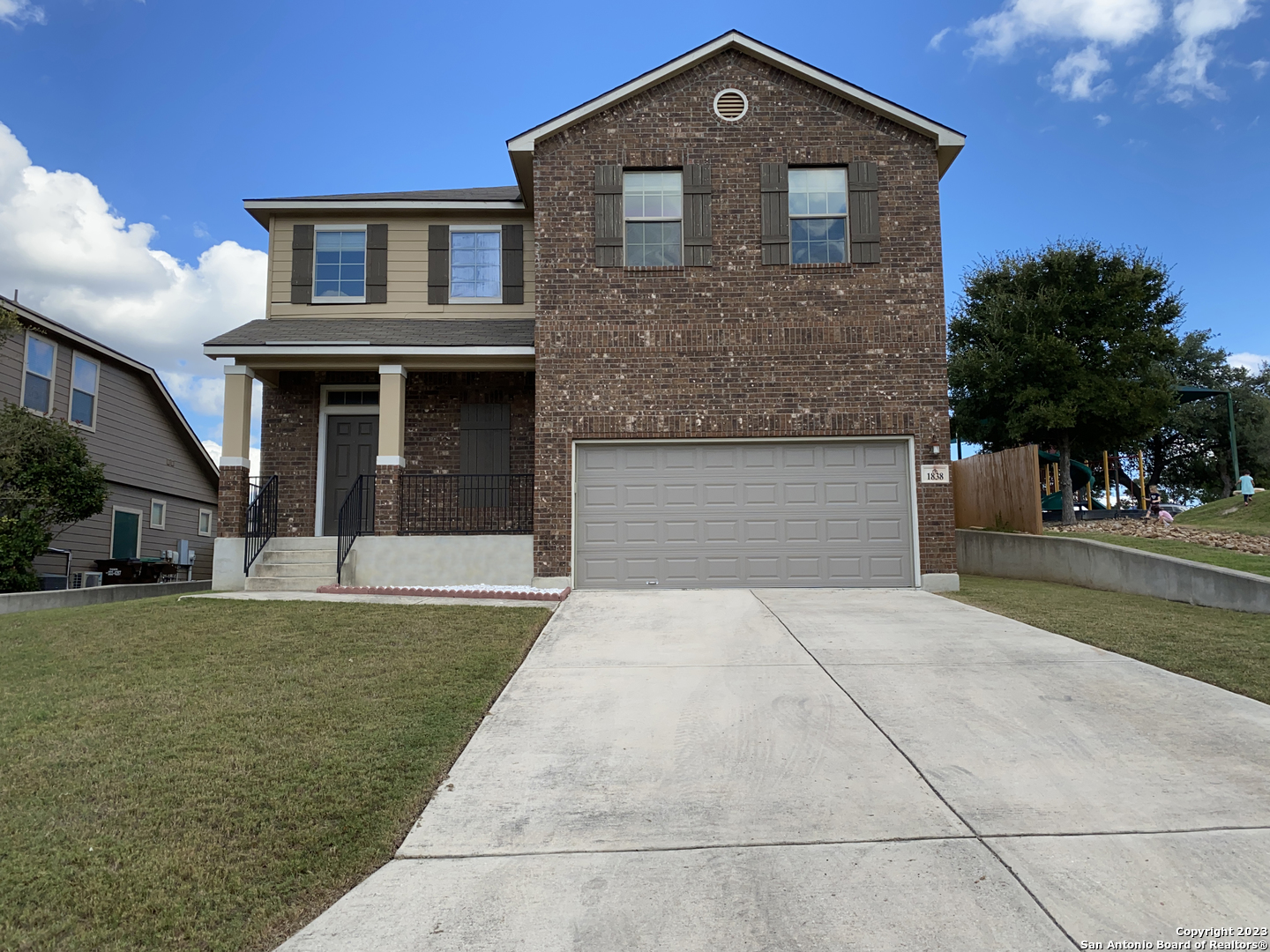 main property photo 1