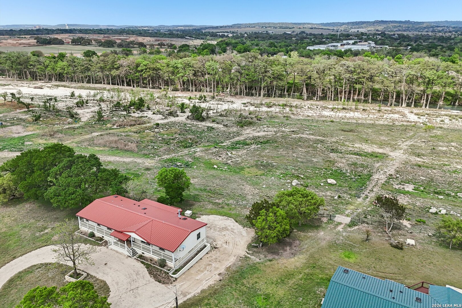 main property photo 50