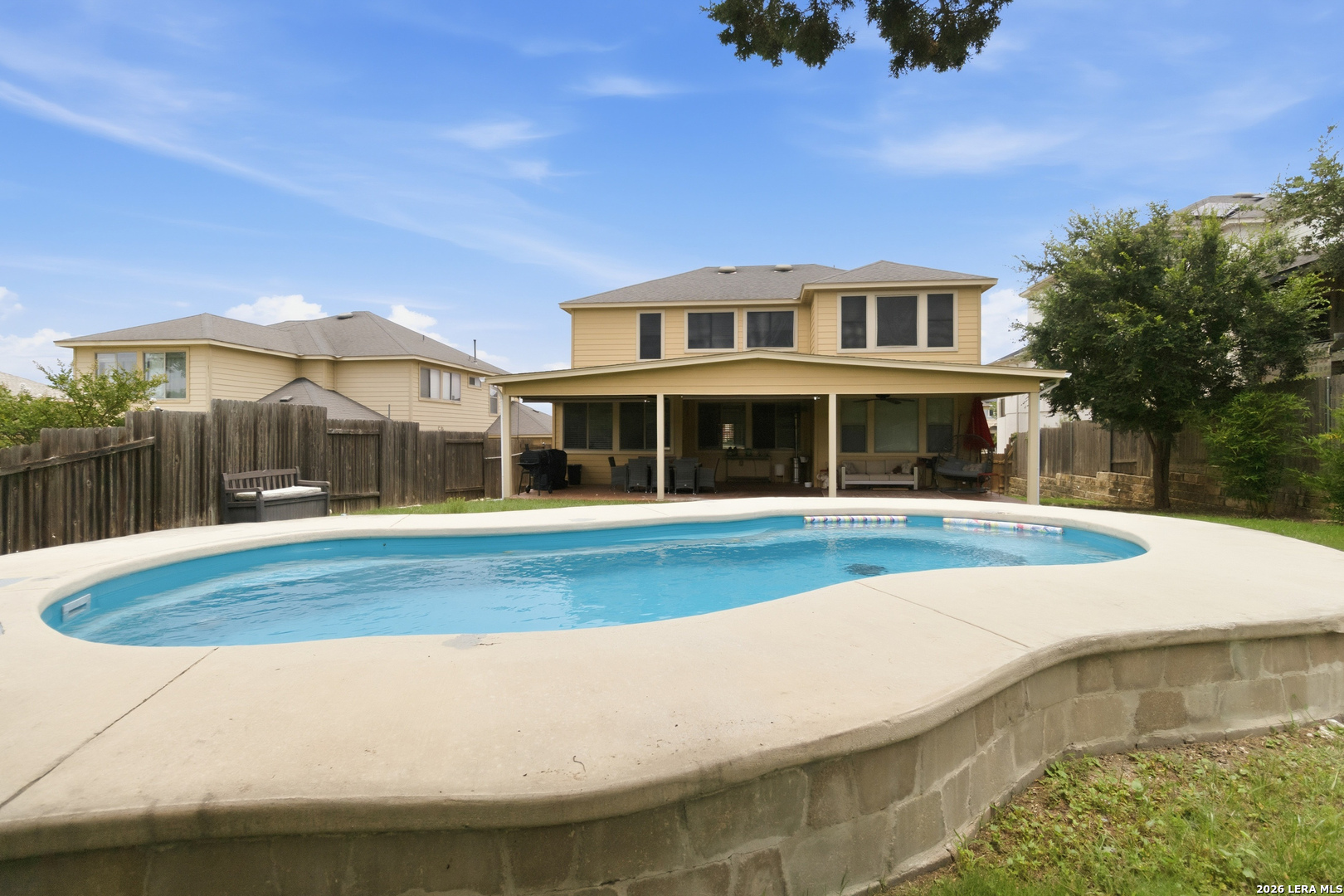 main property photo 41