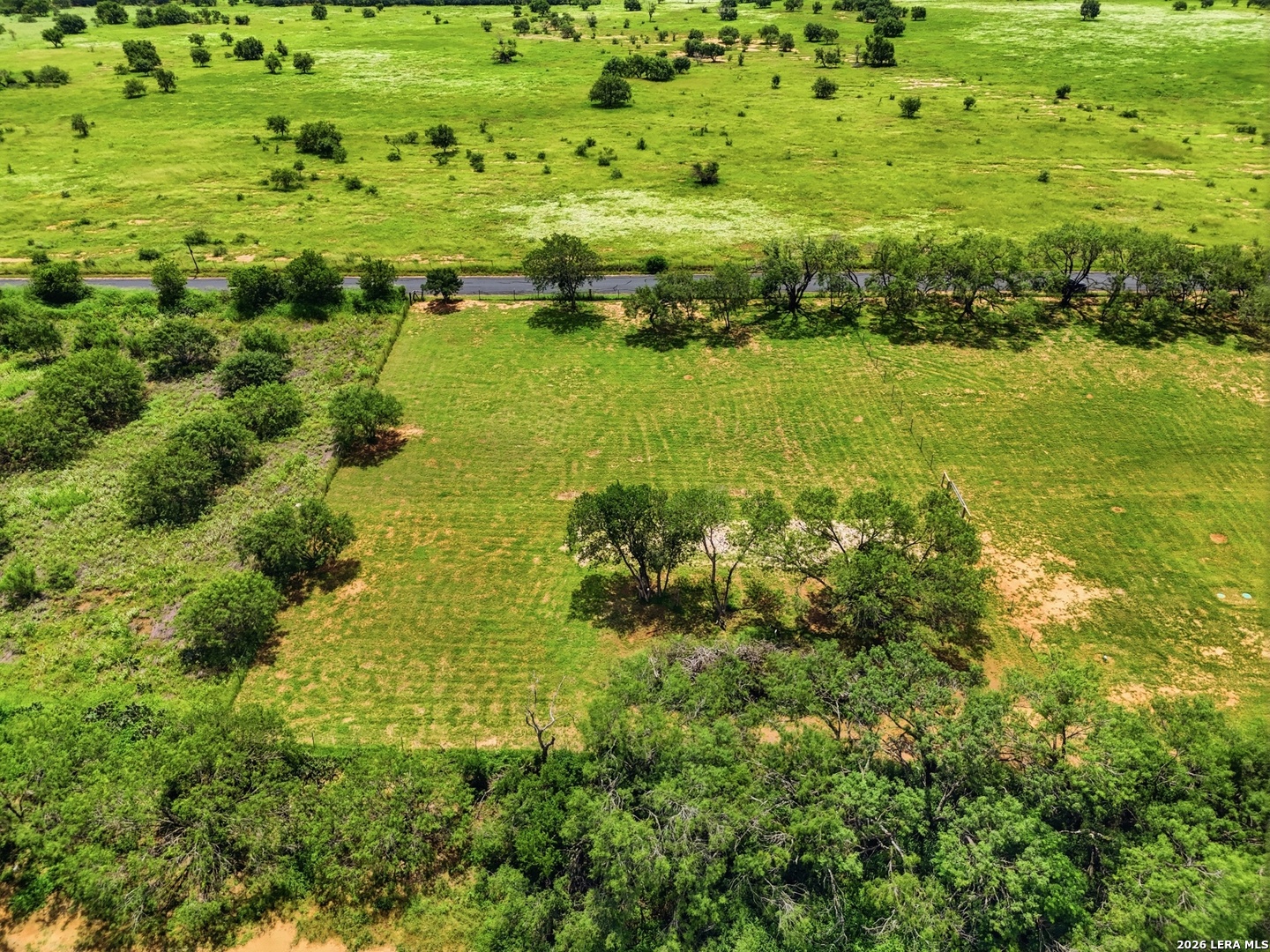 main property photo 6