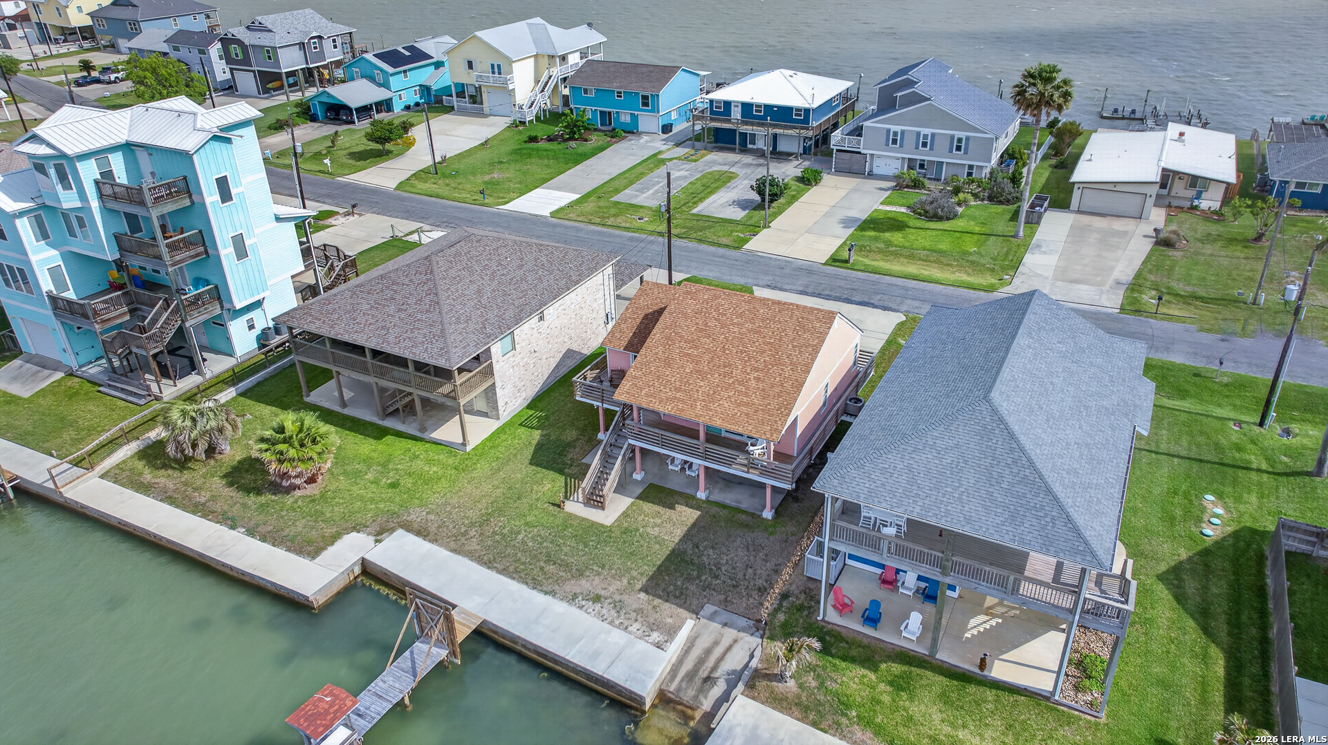main property photo 31