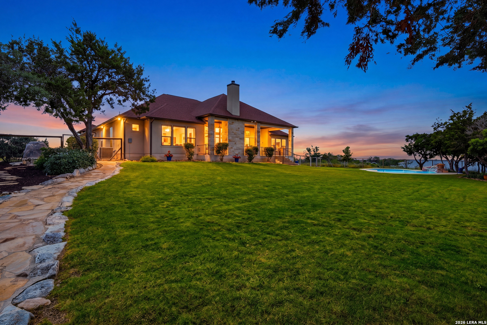 main property photo 29