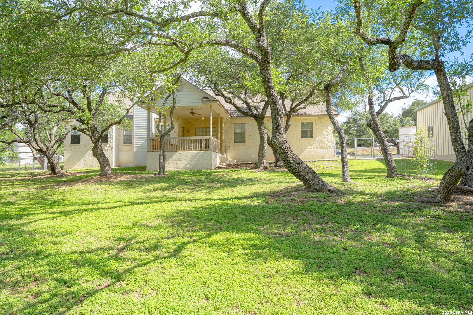 main property photo 14