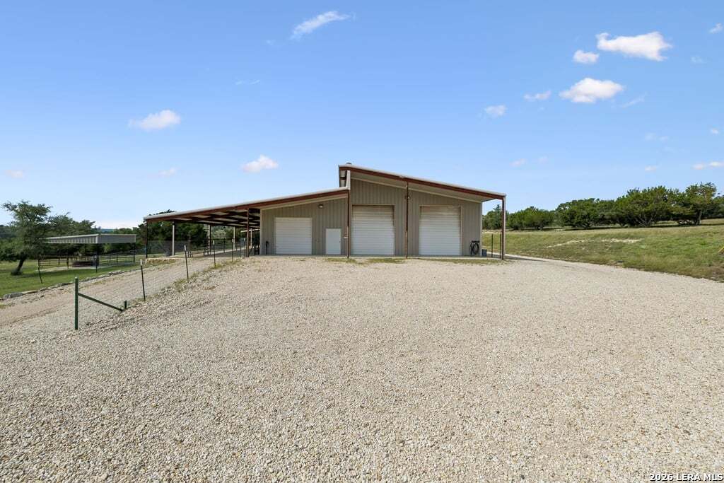main property photo 88