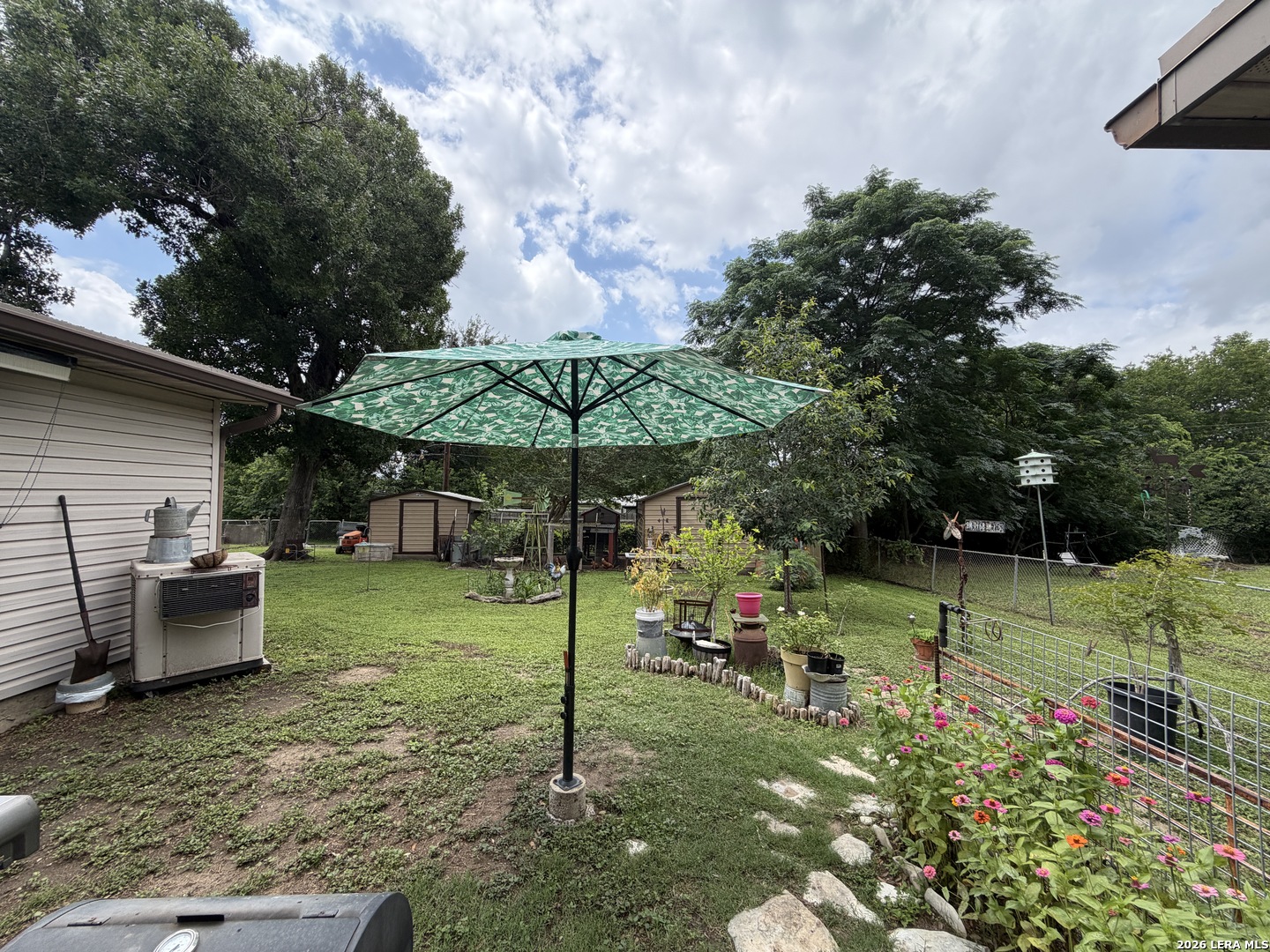 main property photo 18