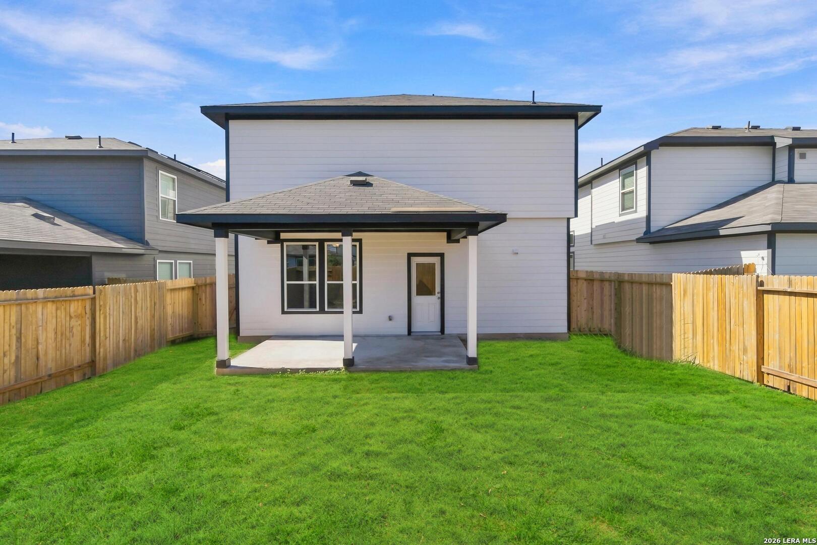 main property photo 28
