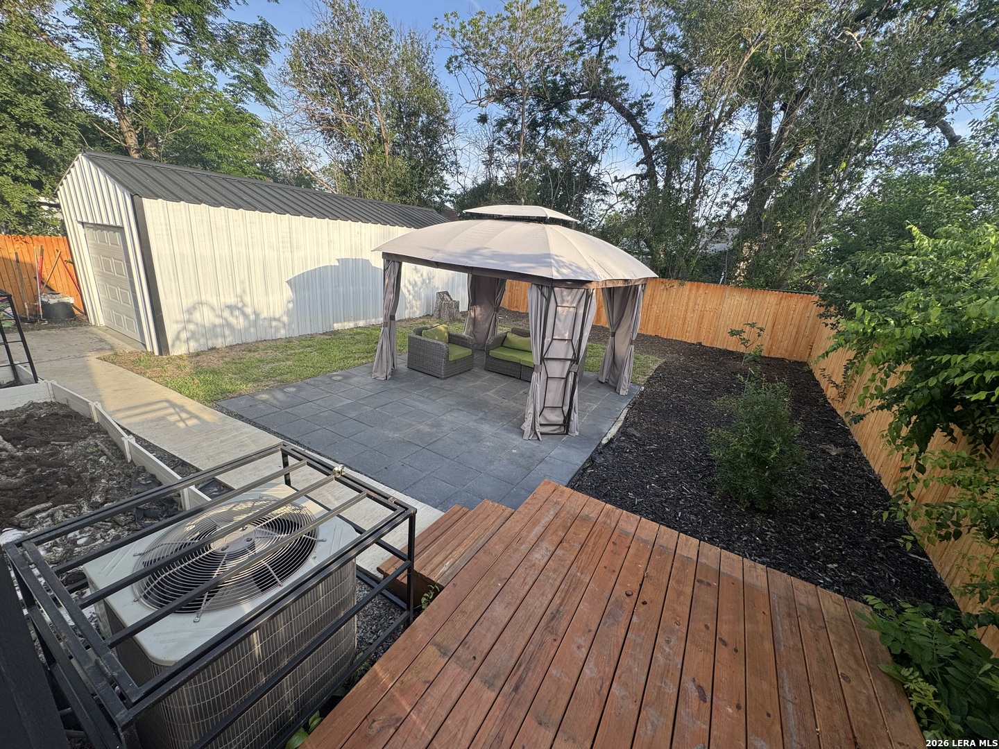main property photo 12