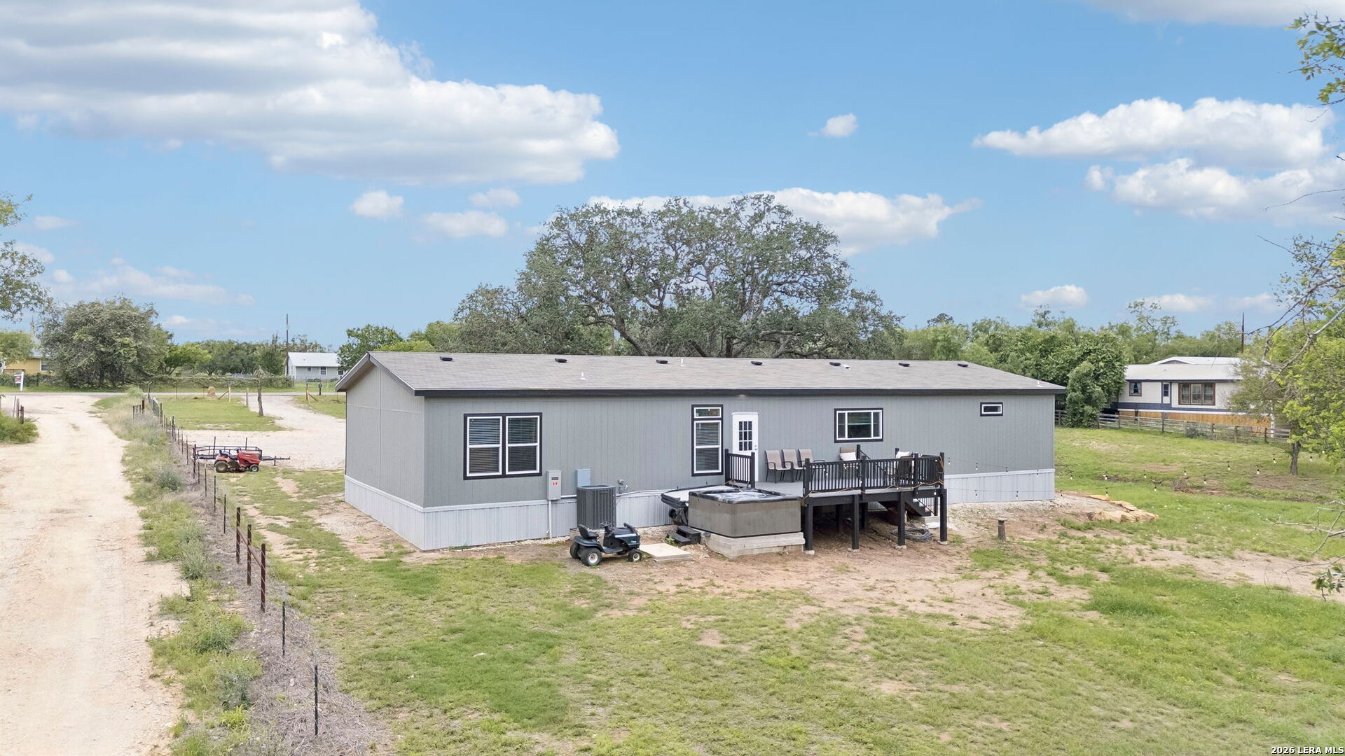main property photo 20