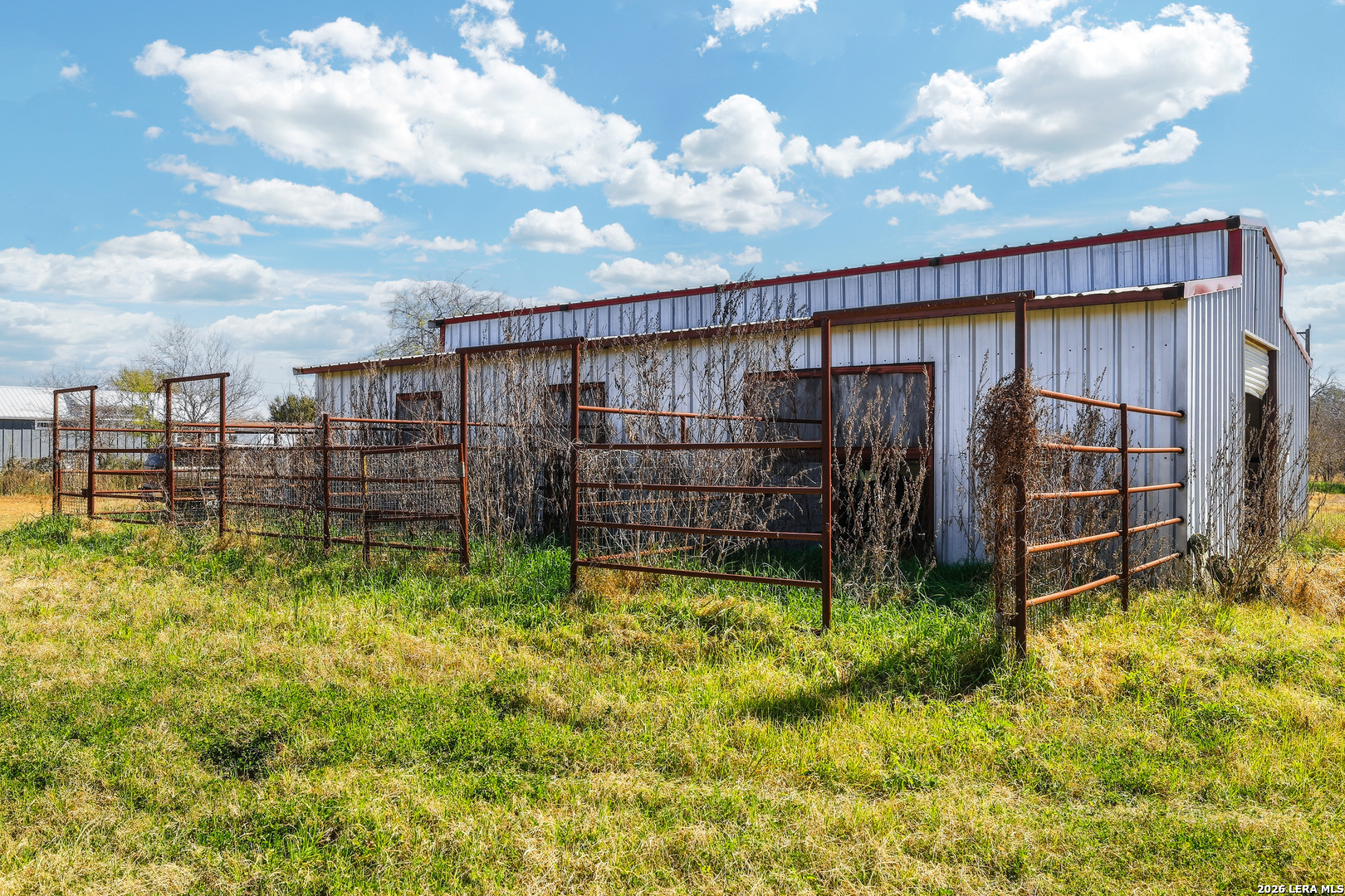 main property photo 40