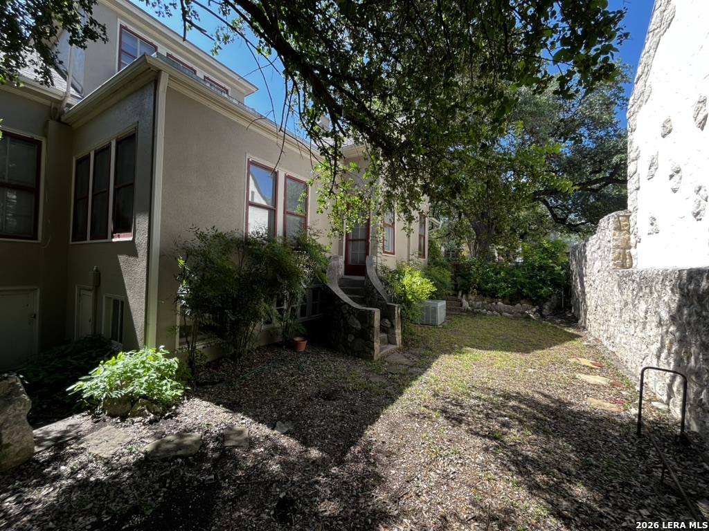 main property photo 31