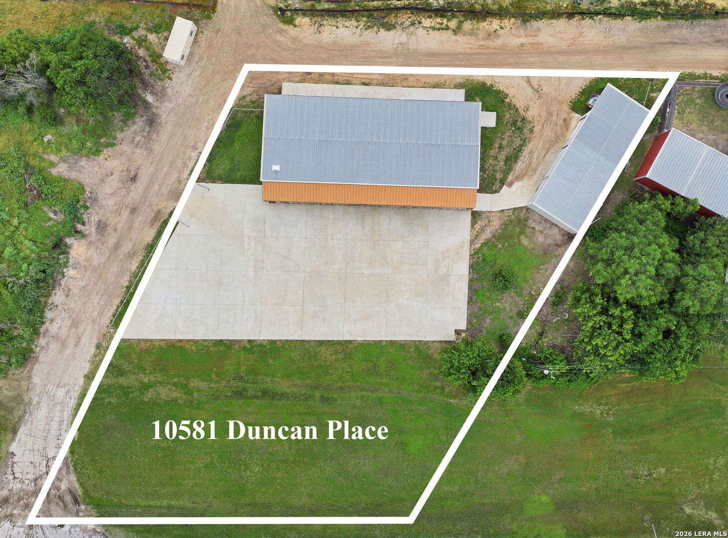 main property photo 33