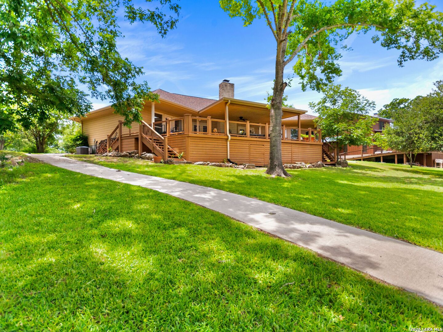 main property photo 20