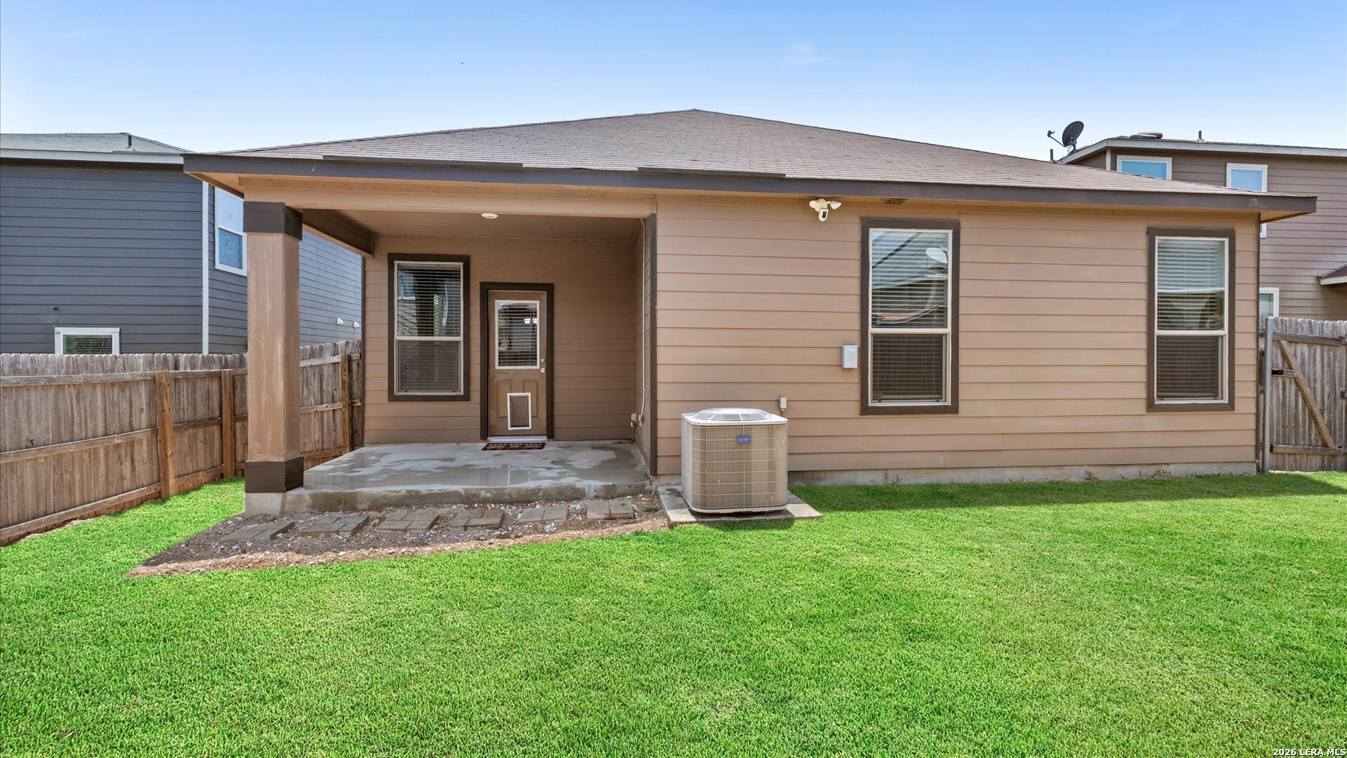 main property photo 19