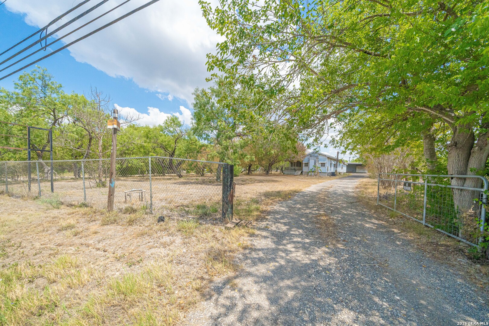 main property photo 41