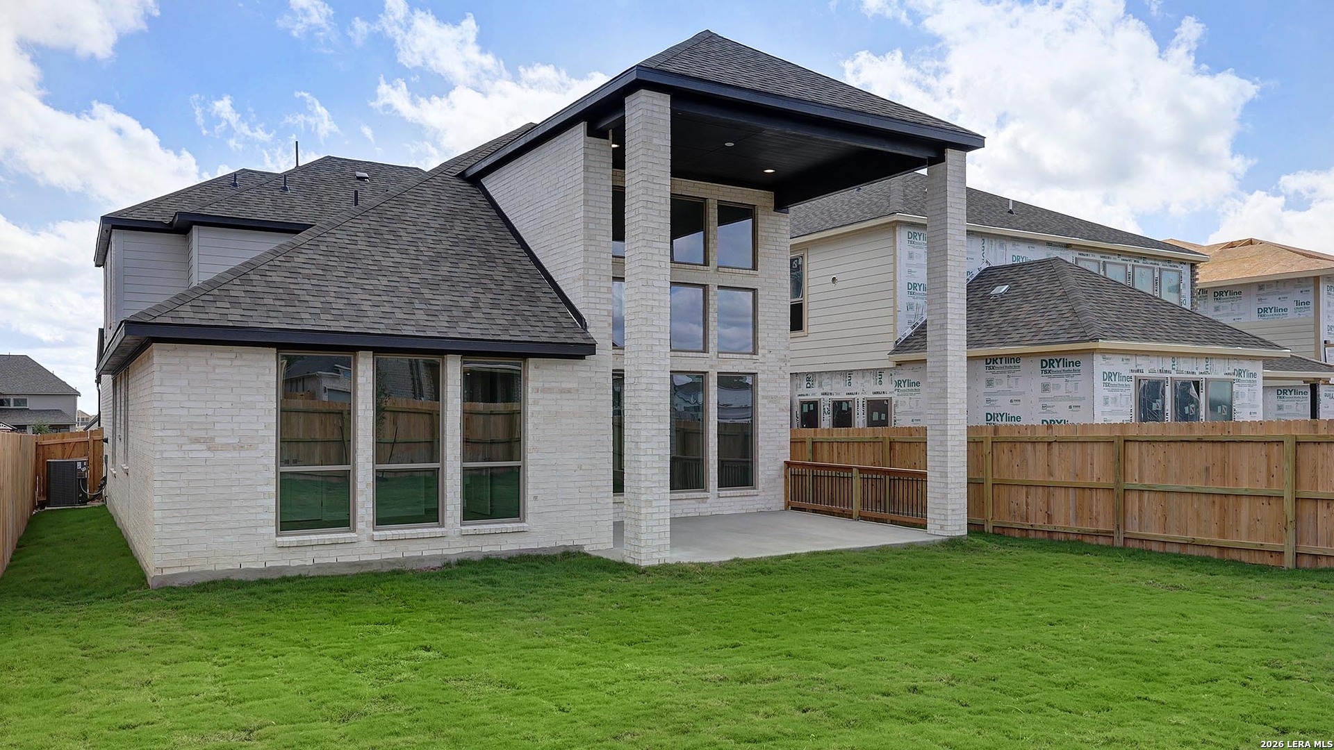 main property photo 25