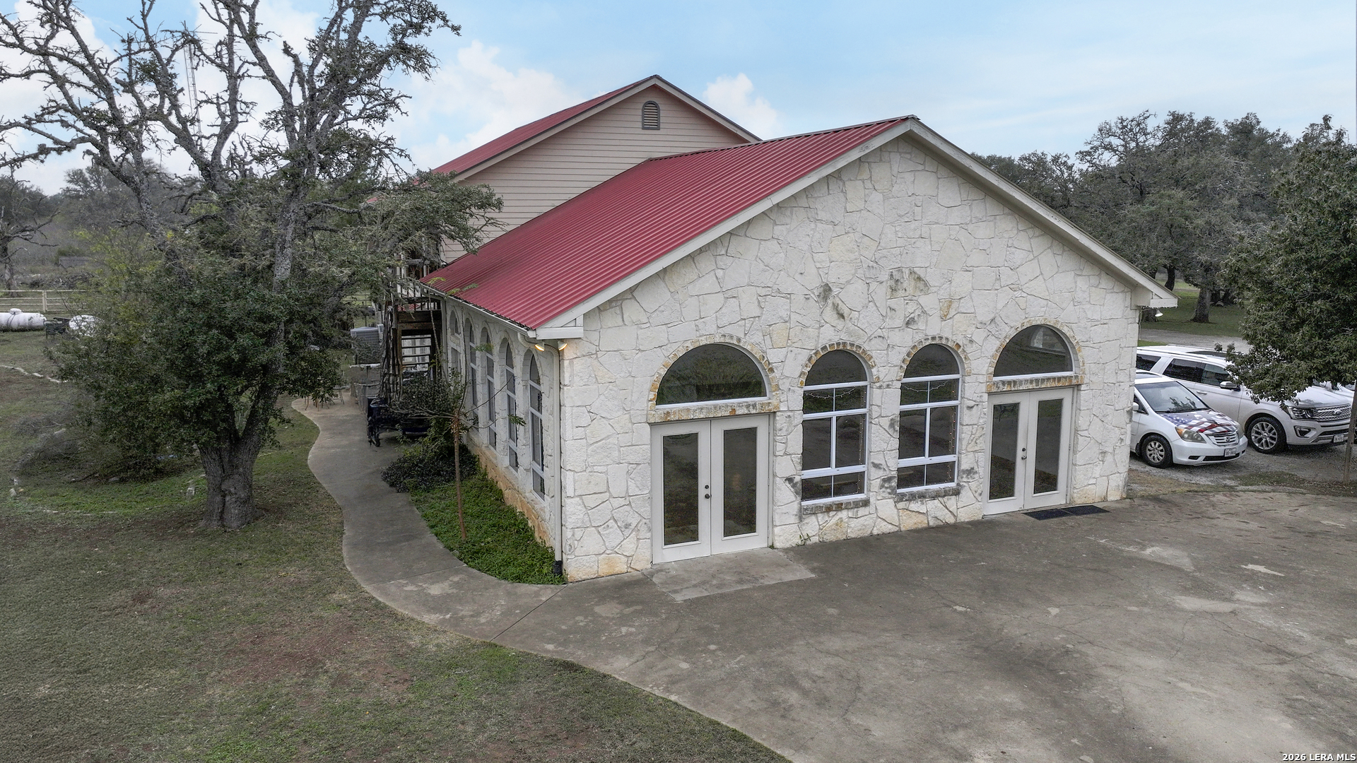main property photo 26