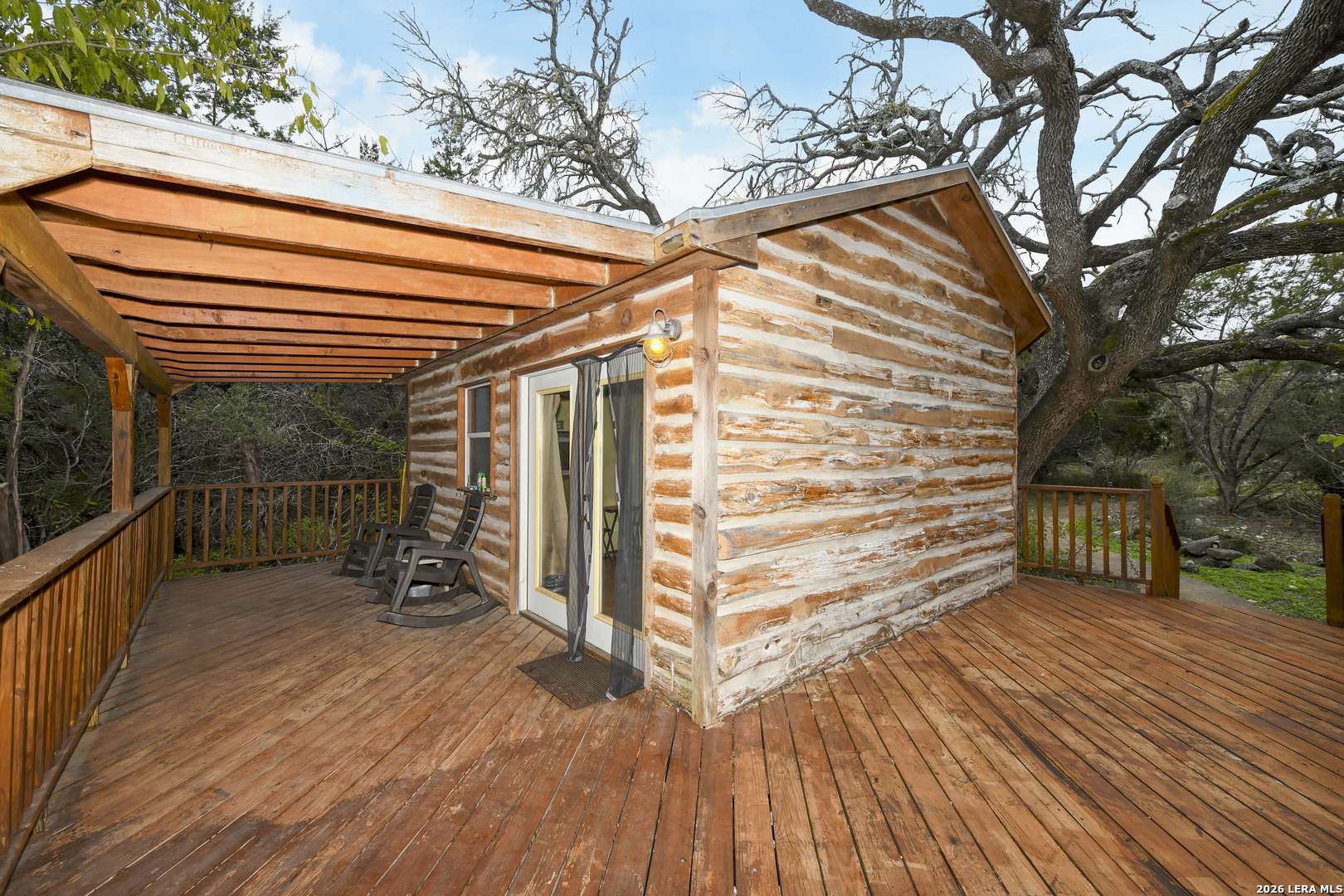 main property photo 37