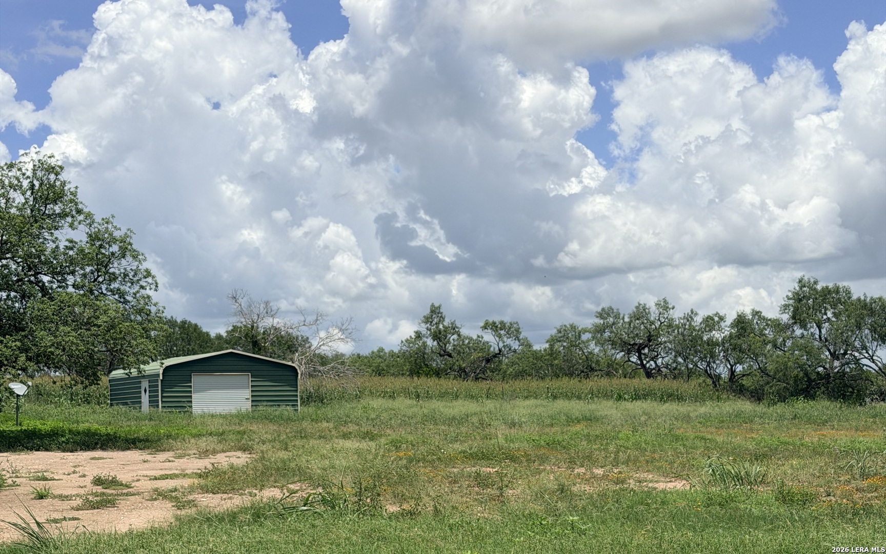 main property photo 8